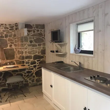 A L'oree Du Bois Bed & Breakfast