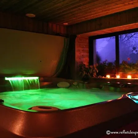Bed & Breakfast A L'oree Du Bois Pommerit-le-Vicomte