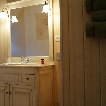 Bed & Breakfast A L'oree Du Bois Pommerit-le-Vicomte